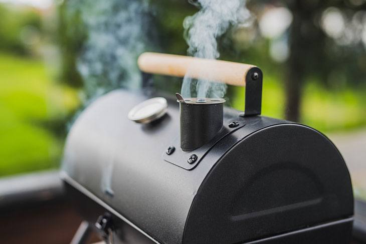best charcoal smoker for beginners